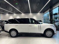 Land Rover Range Rover 3.0L V6 400PS Genesis Extended Wheelbase - ფოტო 4