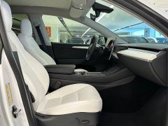 Tesla Model Y Long Range All-Wheel Drive - ფოტო 11