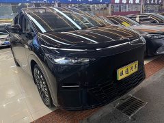 XPeng X9 Pure Electric 740 Extended Range Max - ფოტო 3