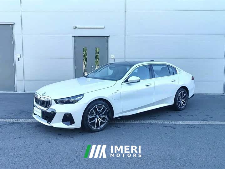 BMW i5 2025 eDrive 40L M Sport Package - ავტომობილი ჩინეთიდან
