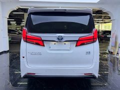 Toyota Alphard Hybrid 2.5L Premium Edition - ფოტო 16