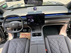 NIO ES8 2026 Six-Seat Executive Signature Edition - ფოტო 14