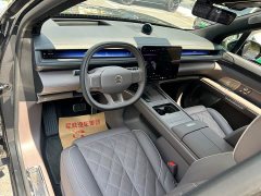 NIO ES8 2026 Six-Seat Executive Signature Edition - ფოტო 8