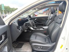FAW Besturn B70 Third Generation 2.0T Automatic Comfort Edition - ფოტო 14