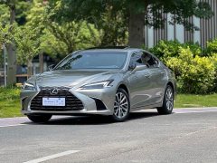 Lexus ES 2025 300h Premium Edition - ფოტო 1