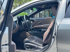 Lexus ES 2025 300h Premium Edition - ფოტო 5