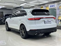 Porsche 2019 Cayenne 3.0T - ფოტო 4