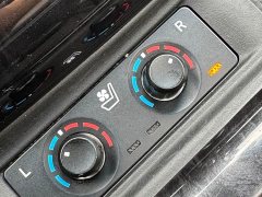 Toyota Vellfire 2020 Dual Engine 2.5L HV Luxury - ფოტო 17