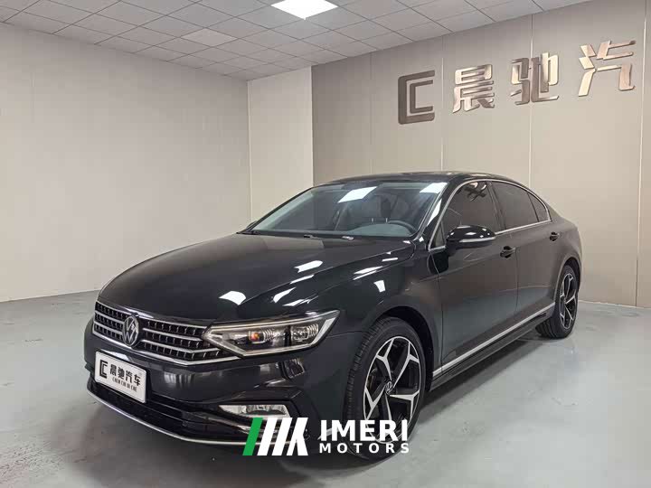 Volkswagen Magotan 2 Million Units Commemorative Edition 280TSI DSG Leading Type - ავტომობილი ჩინეთიდან