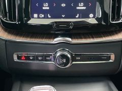 Volvo XC60 B5 AWD Smart Remote Luxury Edition - ფოტო 17