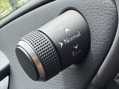 Lexus ES 300h Premium Edition - ფოტო 16