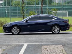 Lexus ES 300h Premium Edition - ფოტო 3