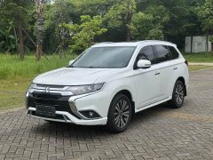 Mitsubishi Outlander 2.4L AWD Enjoy Edition 7-Seater - ფოტო 1