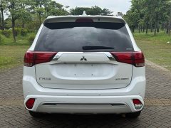 Mitsubishi Outlander 2.4L AWD Enjoy Edition 7-Seater - ფოტო 12
