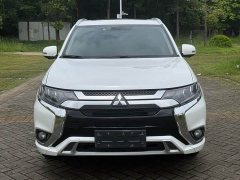 Mitsubishi Outlander 2.4L AWD Enjoy Edition 7-Seater - ფოტო 2