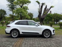 Porsche 2022 Macan 2.0T - ფოტო 4