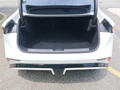 Lynk & Co Geely Lynk & Co 07 EM-P 126 Extended Range Max - ფოტო 8