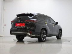 Toyota Crown Venza 2023 2.5L HEV AWD Luxury - ფოტო 4