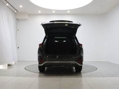 Toyota Crown Venza 2023 2.5L HEV AWD Luxury - ფოტო 9