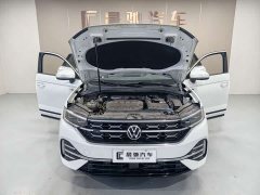 Volkswagen Taos 330TSI FWD R-Line High Performance Edition - ფოტო 9