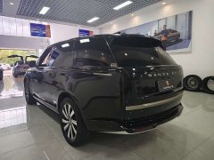 Land Rover Range Rover 3.0L V6 400PS Grand Jubilee Extended Wheelbase - ფოტო 17