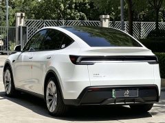 Tesla Model Y Long Range All-Wheel Drive Launch Edition - ფოტო 4