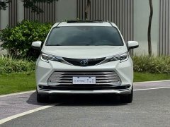Toyota Sienna 2021 2.5L Hybrid Platinum Edition - ფოტო 2