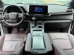 Toyota Sienna 2021 2.5L Hybrid Platinum Edition - ფოტო 6