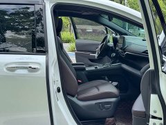 Toyota Sienna 2021 2.5L Hybrid Platinum Edition - ფოტო 7