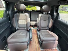 Toyota Sienna 2021 2.5L Hybrid Platinum Edition - ფოტო 9