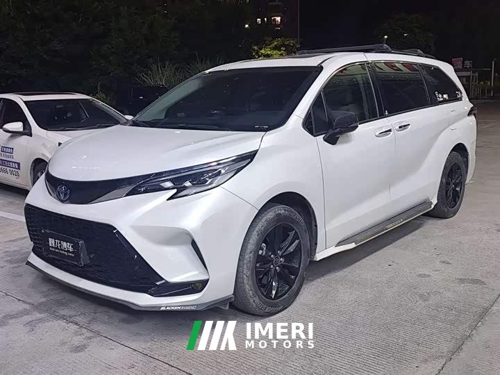 Toyota Sienna 2.5L Hybrid Comfort Edition