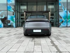 Tesla Model Y Long Range All-Wheel Drive - ფოტო 5