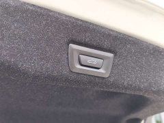 BMW 5 Series 525Li M Sport Package - ფოტო 17