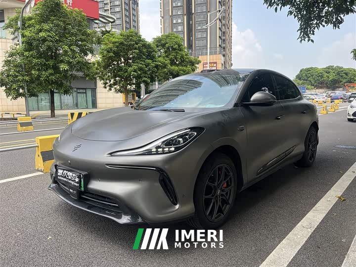 IM Motors Zhiji LS6 Max Ultra High Performance Edition