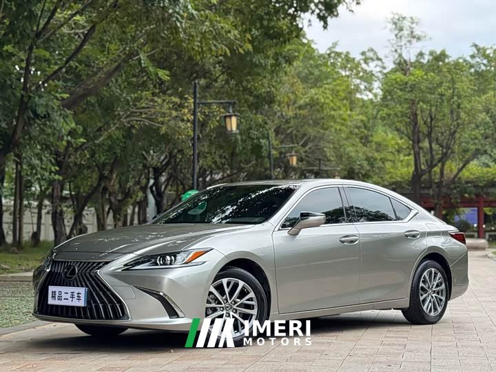 Lexus ES 200 Excellence Edition - ავტომობილი ჩინეთიდან