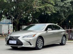 Lexus ES 200 Excellence Edition - ფოტო 4