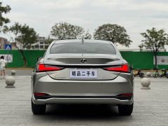 Lexus ES 200 Excellence Edition - ფოტო 7