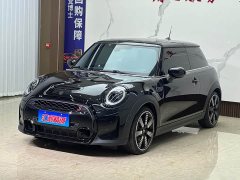 BMW MINI 2023 2.0T COOPER S Artist - ფოტო 1