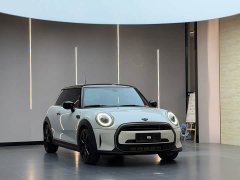 BMW MINI 1.5T COOPER King's Cross Special Edition - ფოტო 3