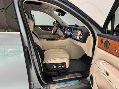 AITO M9 Pure Electric Ultra 6-Seater - ფოტო 10