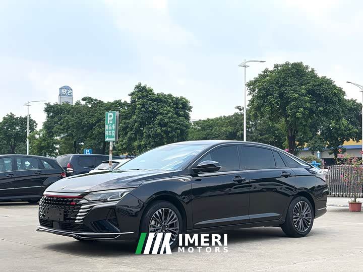 Dongfeng Yixuan MAX 1.5T Super Trendy Dad Edition