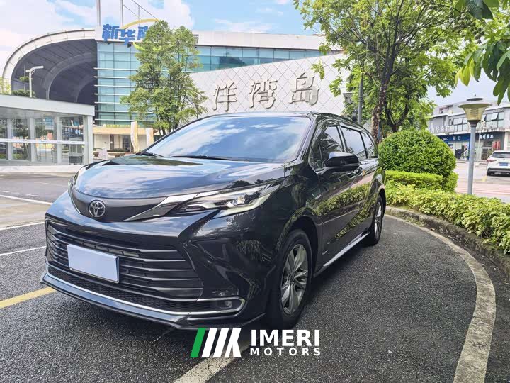 Toyota Sienna 2.5L Hybrid Comfort Edition - ავტომობილი ჩინეთიდან