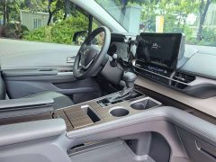 Toyota Sienna 2.5L Hybrid Comfort Edition - ფოტო 11