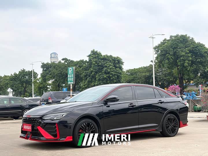 Dongfeng Yixuan MAX 1.5T Midnight Sharp Edition