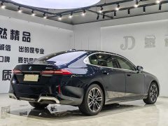 BMW 5 Series 530Li Premier M Sport Package - ფოტო 16