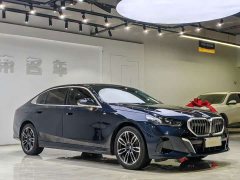 BMW 5 Series 530Li Premier M Sport Package - ფოტო 3