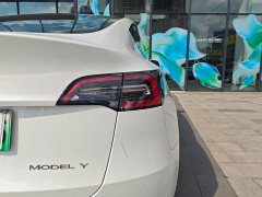 Tesla Model Y 2022 Facelift Rear-Wheel Drive - ფოტო 9