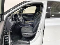 Toyota Crown Venza 2022 2.5L HEV AWD Premium - ფოტო 15