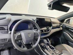 Toyota Crown Venza 2022 2.5L HEV AWD Premium - ფოტო 16
