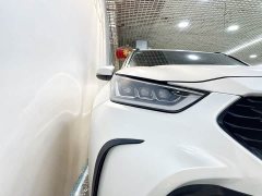 Toyota Crown Venza 2022 2.5L HEV AWD Premium - ფოტო 7